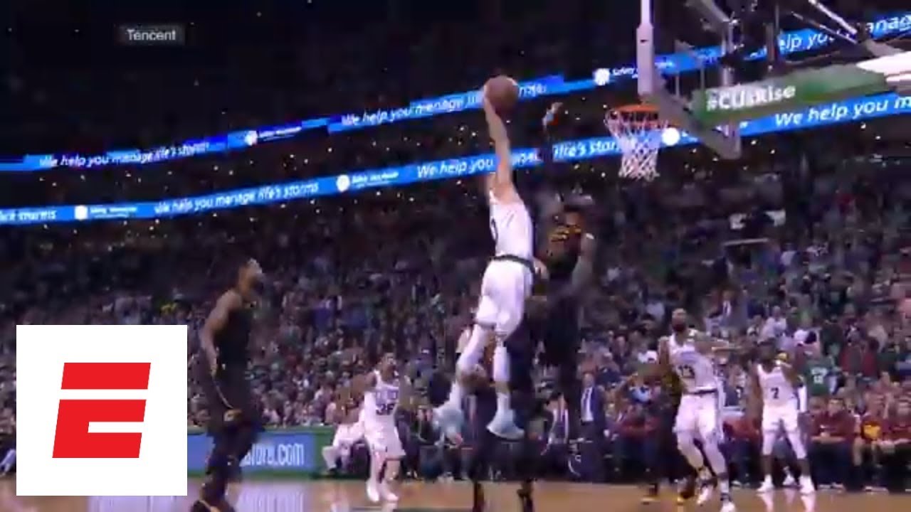 jayson tatum lebron dunk