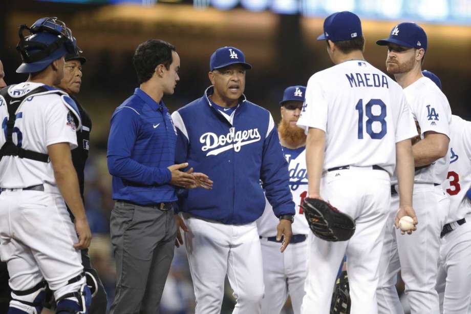 Dodgers’ Kenta Maeda suffers from the strained hip; the team may get a new starting pitcher