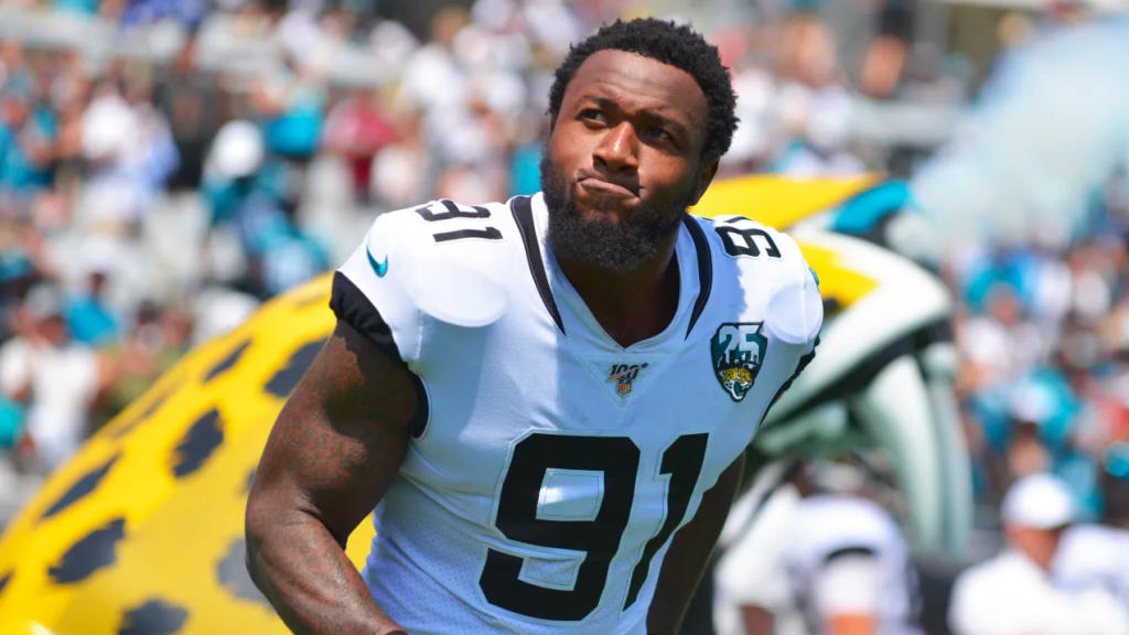 Jags' Yannick Ngakoue Hints To Be Traded To Eagles By Constantly Posti...